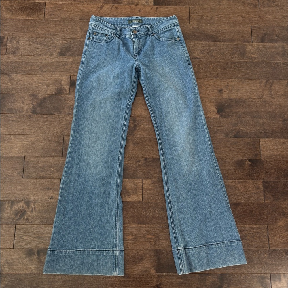 Y2k flared low waisted blue jeans
